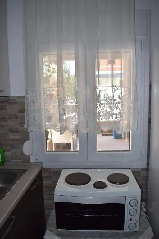 Aigli Luxury Studios Nea Roda