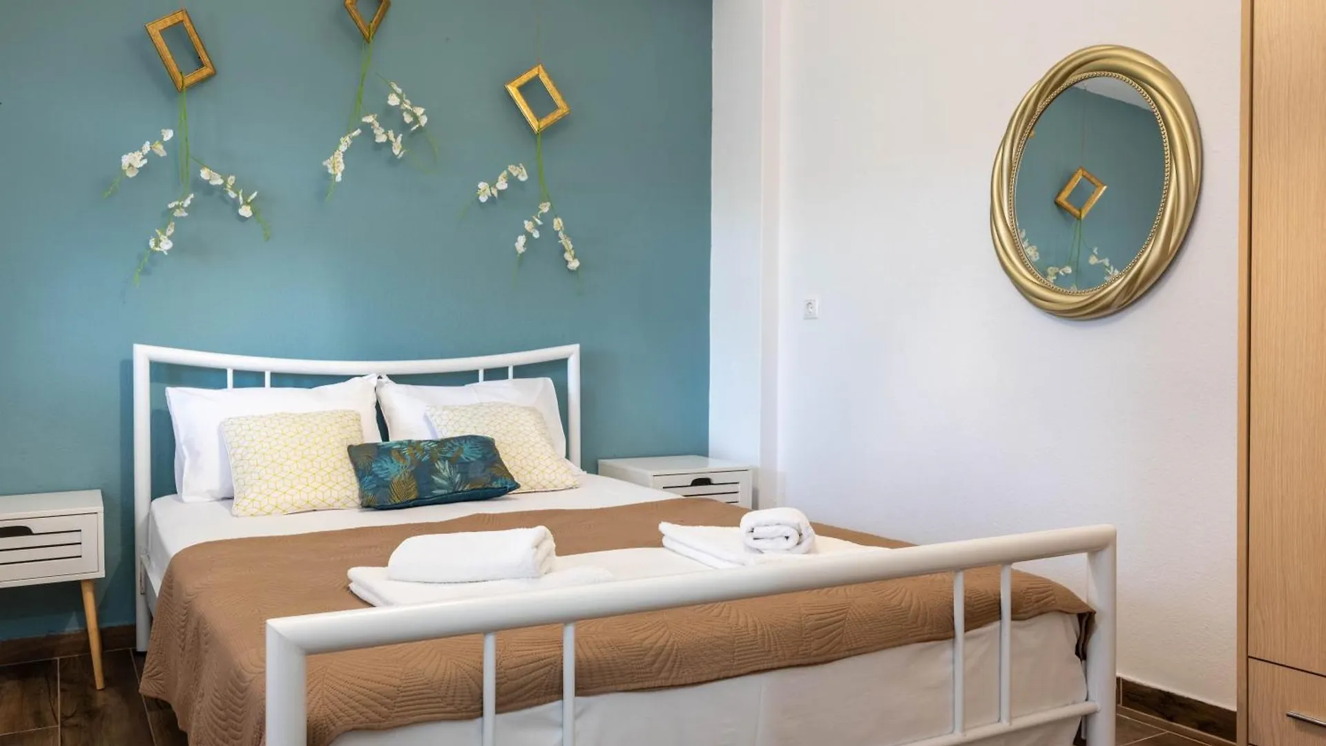 Apartment Aigli Luxury Studios Nea Roda