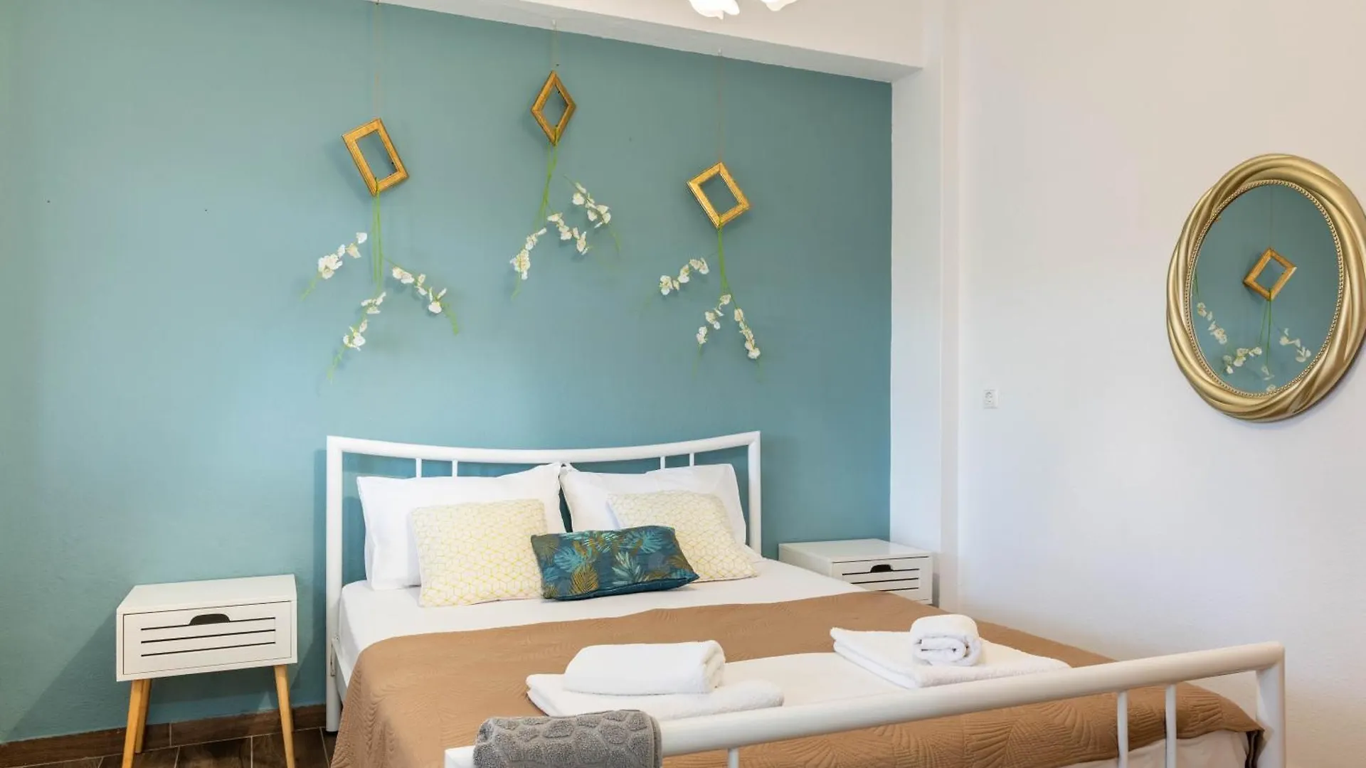 Aigli Luxury Studios Nea Roda