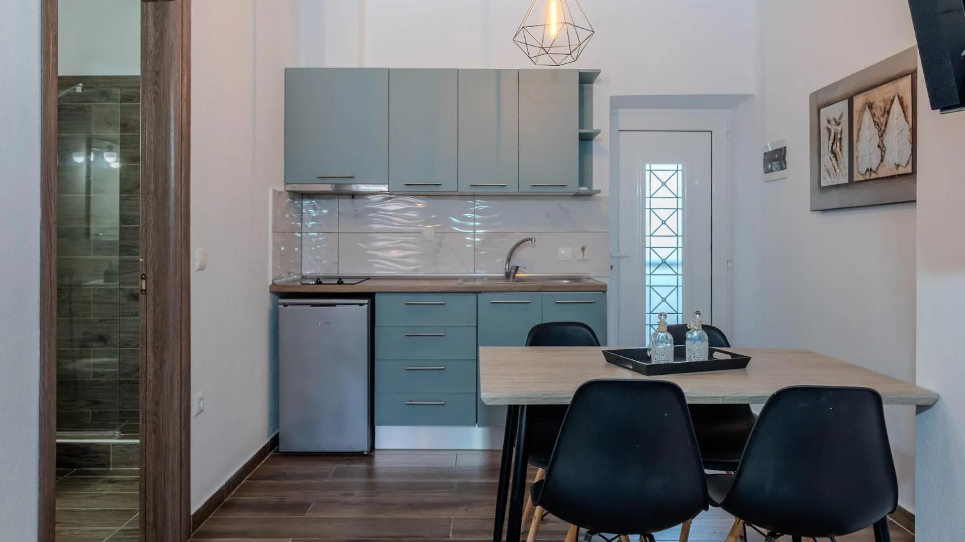 Aigli Luxury Studios Nea Roda Apartment