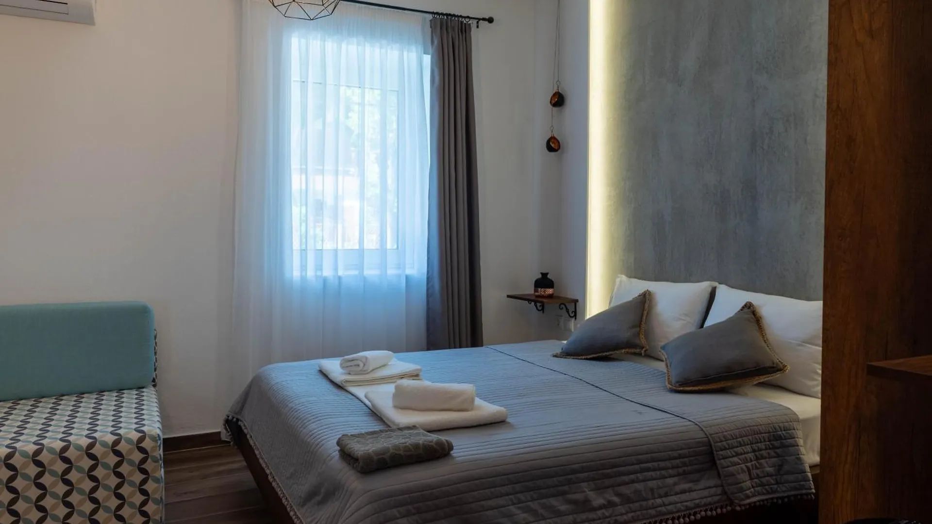 Aigli Luxury Studios Nea Roda