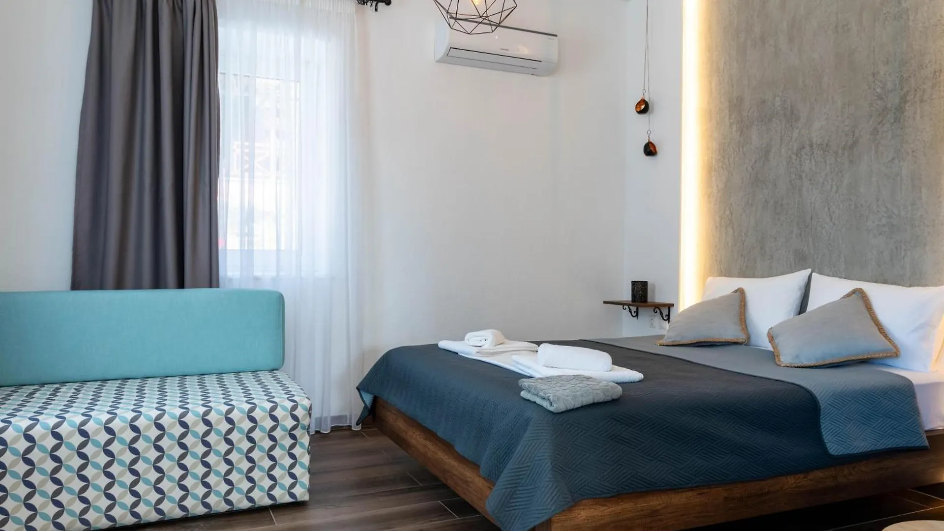 Aigli Luxury Studios Nea Roda 0*,  Greece
