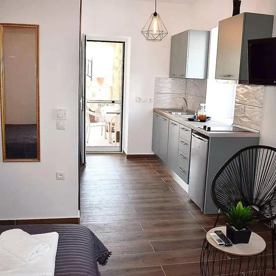 Aigli Luxury Studios Nea Roda Greece
