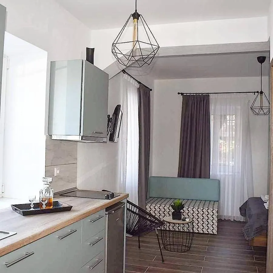 Aigli Luxury Studios Nea Roda Apartment