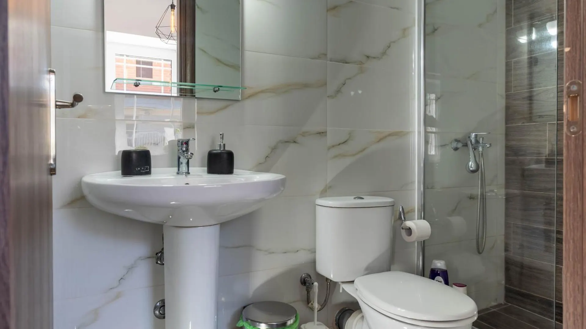 Apartment Aigli Luxury Studios Nea Roda Greece